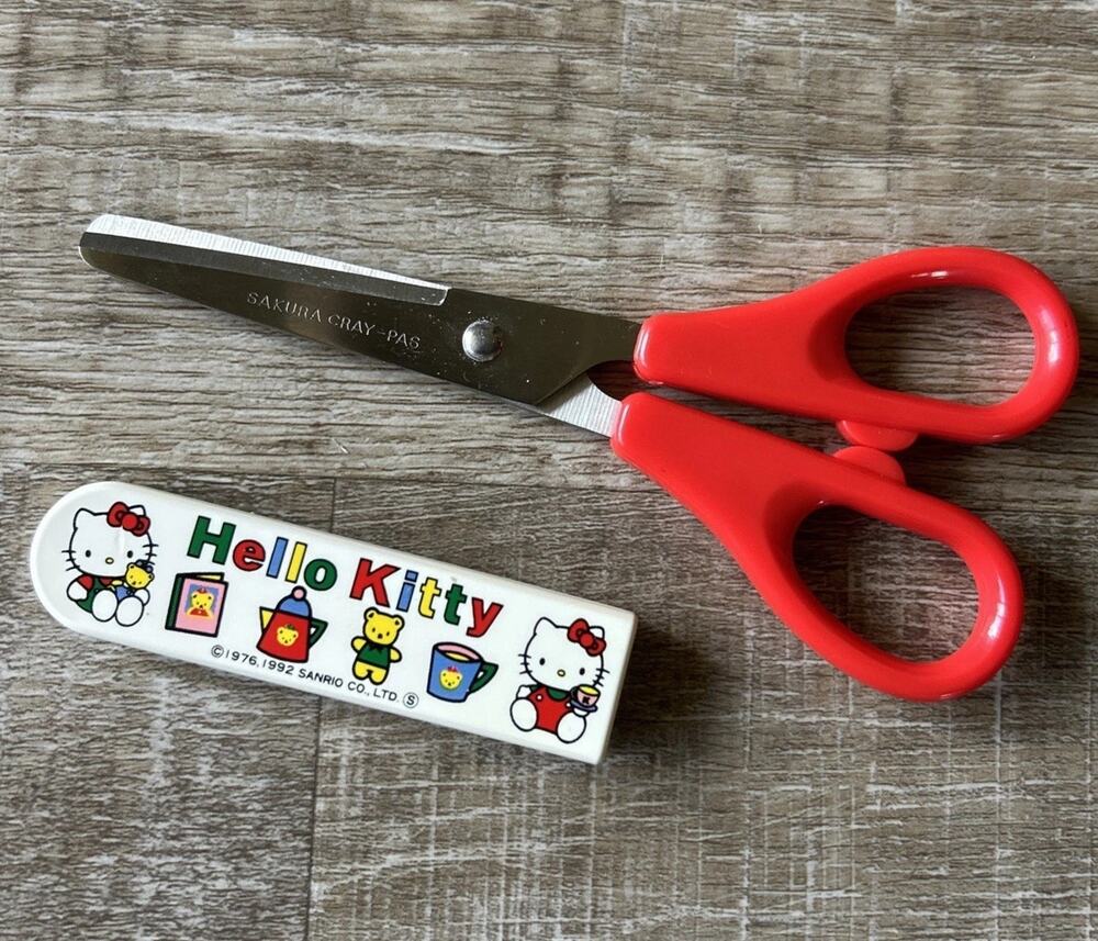 Vintage 1992 Hello Kitty Sanrio Scissors Sakura Cray-Pas Japan Safety Case